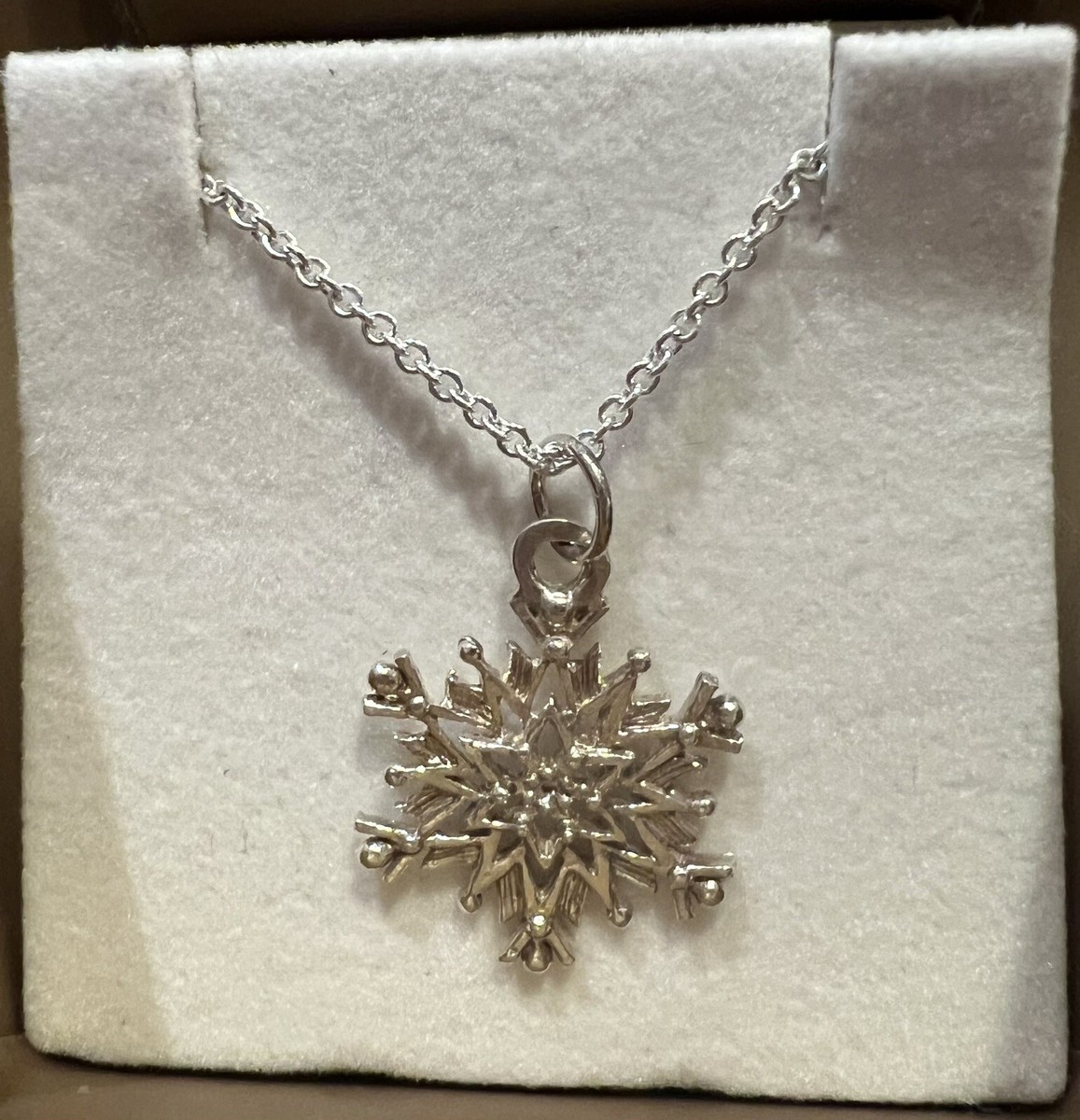 Helen Ficalora silver snowflake pendant on chain 925 silver