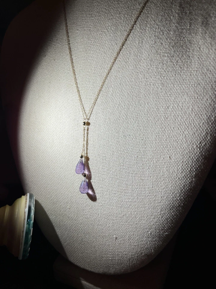 Collar colgante de amatista de oro de 14k Foto 4 de 4