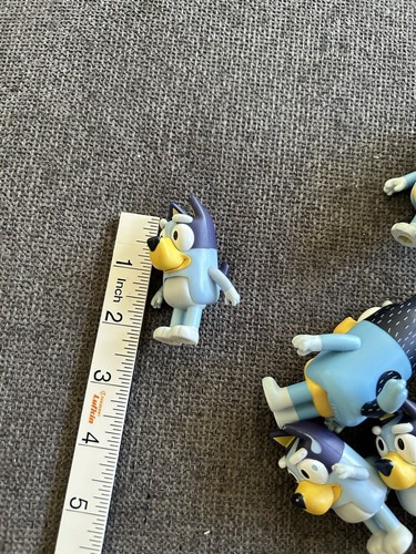 Bluey Family Bundle Of 6 Action Figure Toy Bulk Lot Dog Action Figures - Picture 9 of 9