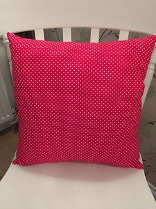 bright red cushions