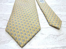 Good Condition HERMES Yellow Cadena Print Pattern Silk Tie Made in France 100 S