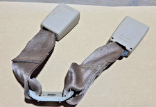 96-02 Toyota 4runner Rear Seat Belt Receiver Coupler Brown Tan Buckle Oem Back 96-02 Toyota 4runner Rear Seat Belt Receiver Coupler Brown Tan Buckle Oem Back