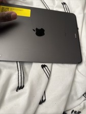 Apple iPad Pro (1st Generation) 11 in - 12.9 in Screen 256 Apple iPad Pro (1st Generation) 11 in - 12.9 in Screen 256