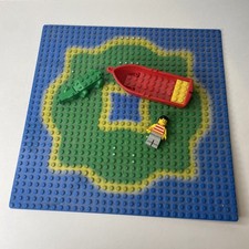 LEGO 32x32 Island Baseplate Center Lagoon 1989 Pirates 6270 W/ Figures & Boat
