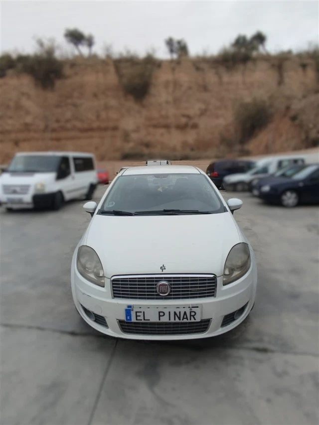 51826739 faro lado izquierdo 89089 para FIAT LINEA 1.6 JTD 2007-2013 2009 Foto 3 de 4