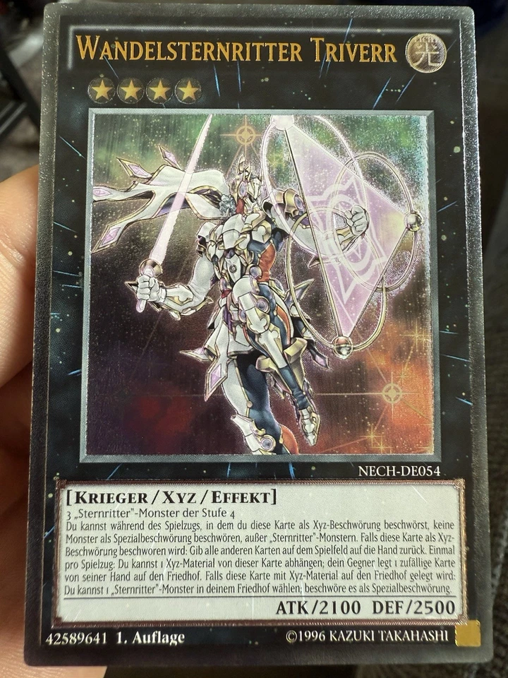 Yu-Gi-Oh! Wandelsternritter Triverr Stellarknight - NECH-DE054 - Ultimate Rare - Bild 2 von 4