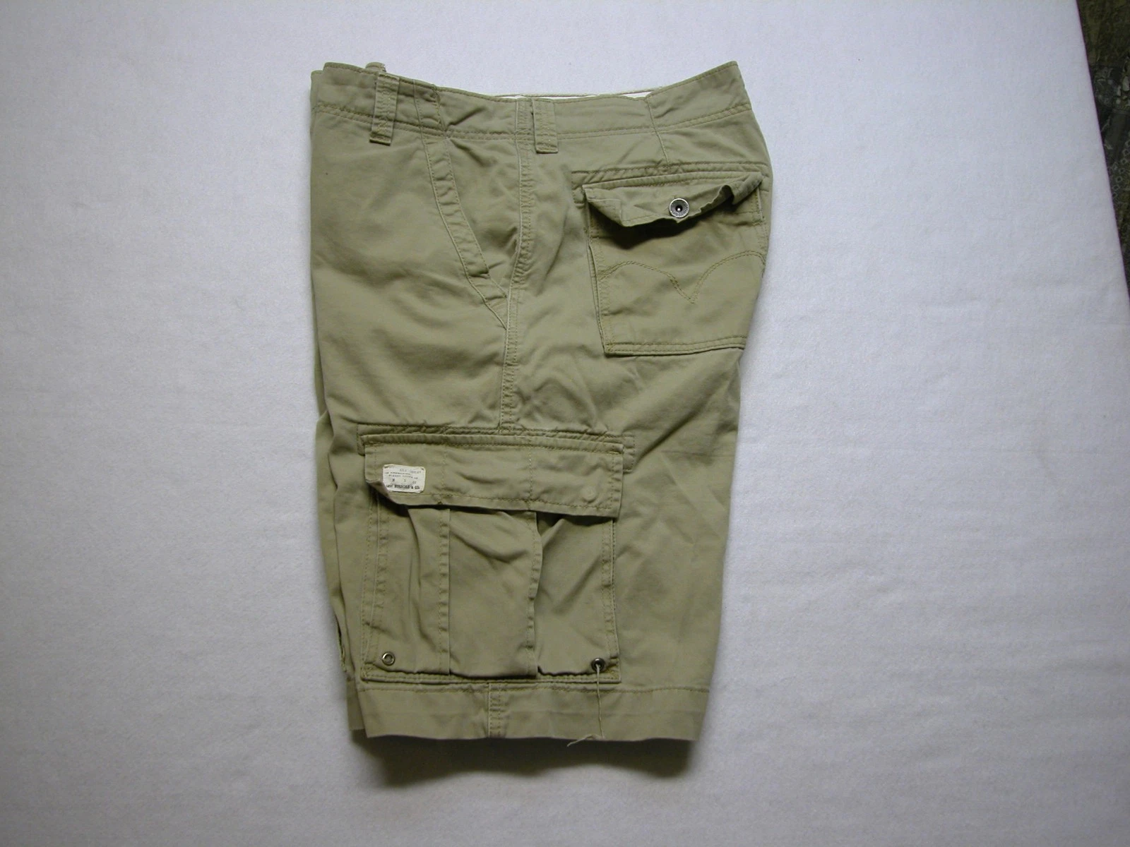 Levi's Men's 38 Cargo Shorts Tan Cotton Relaxed Fit ( 38x11 )