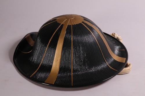 Japanese Lacquer Samurai Helmet Jingasa 13.23inch Yoroi Kabuto Mitsuba Aoi Crest - Picture 4 of 14