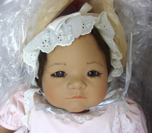 ANNETTE HIMSTEDT "TAKI" Puppen Kinder Series Vinyl Doll 21" NIB 5392 w/ Ship Box - Picture 3 of 12