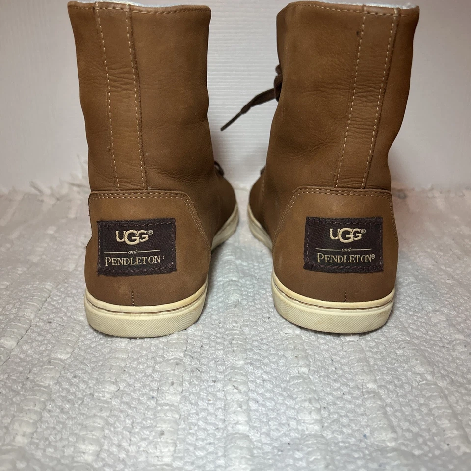Botas Deportivas UGG Australia Edredón Cuero Castaño Mujer EE. UU. 8 LEER DESCRIPCIÓN Foto 2 de 4