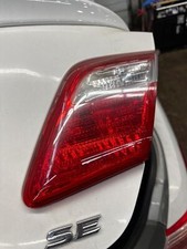 2009 Toyota Camry Left LH Tail Light Assembly Decklid Mounted L. w/o Red