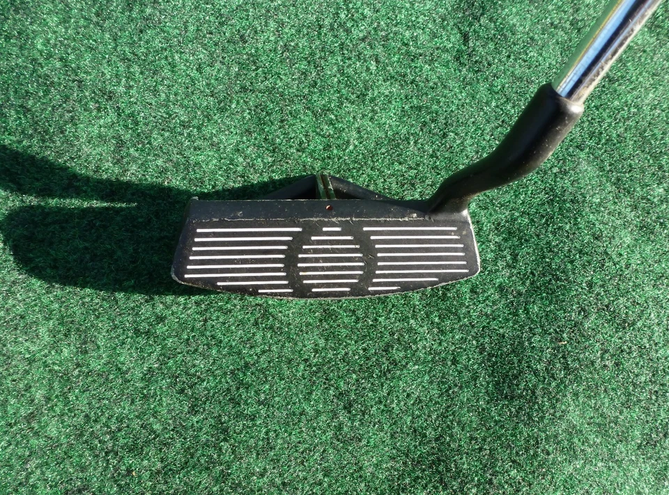 Powerbilt Third Chipper Regular Flex Apollo Steel Shaft Right Handed 35.5" - Image 2 of 4