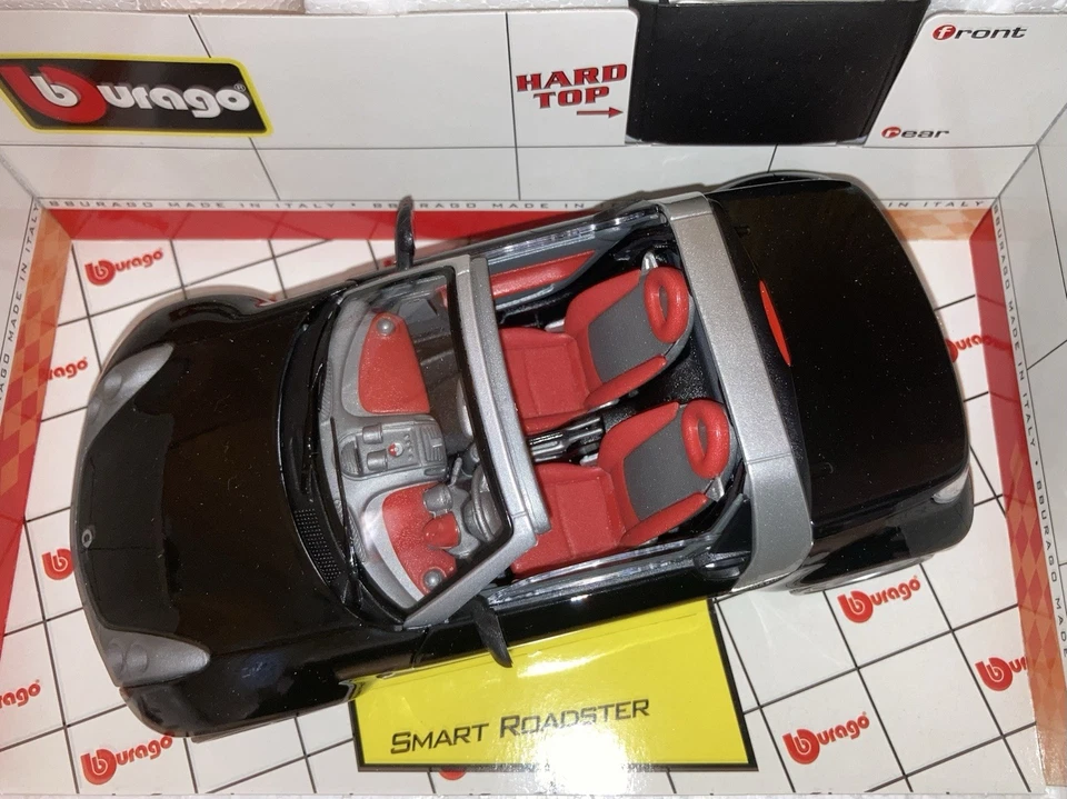 Modellino Smart Roadster 1:18 Nera - Burago 34099 - Made in Italy - Diamond - Immagine 4 di 4