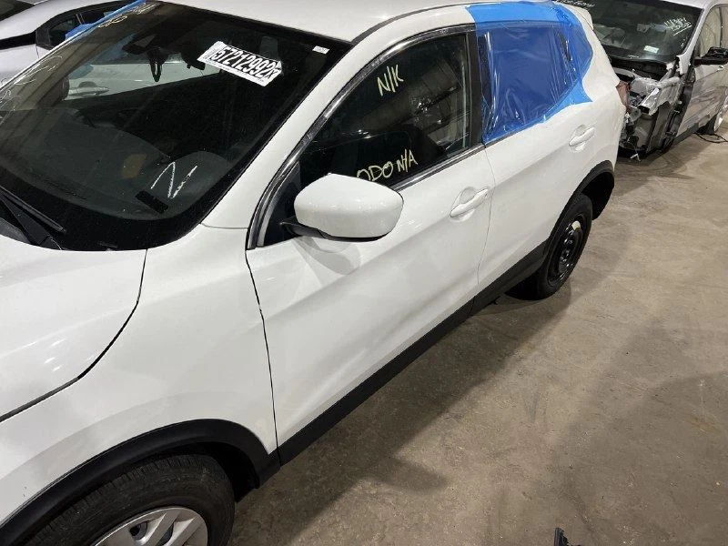 PINZA DE FRENO DE DISCO TRASERA IZQUIERDA NISSAN ROGUE SPORT 2017-2021 44011-3NK0A Foto 4 de 4