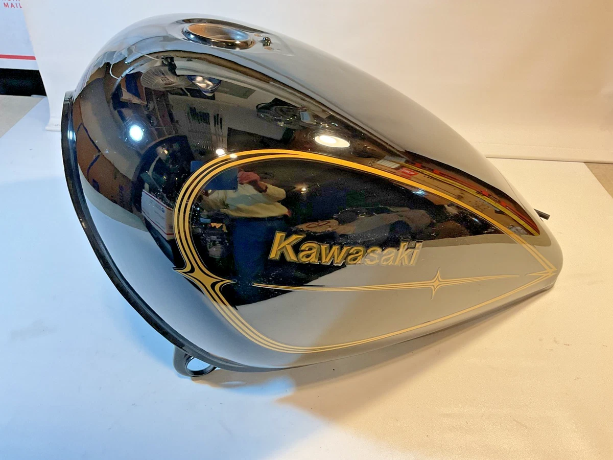 大型プラスチックタンク 手動バルブ付き Gas Tanks for Kawasaki F4 for sale | eBay