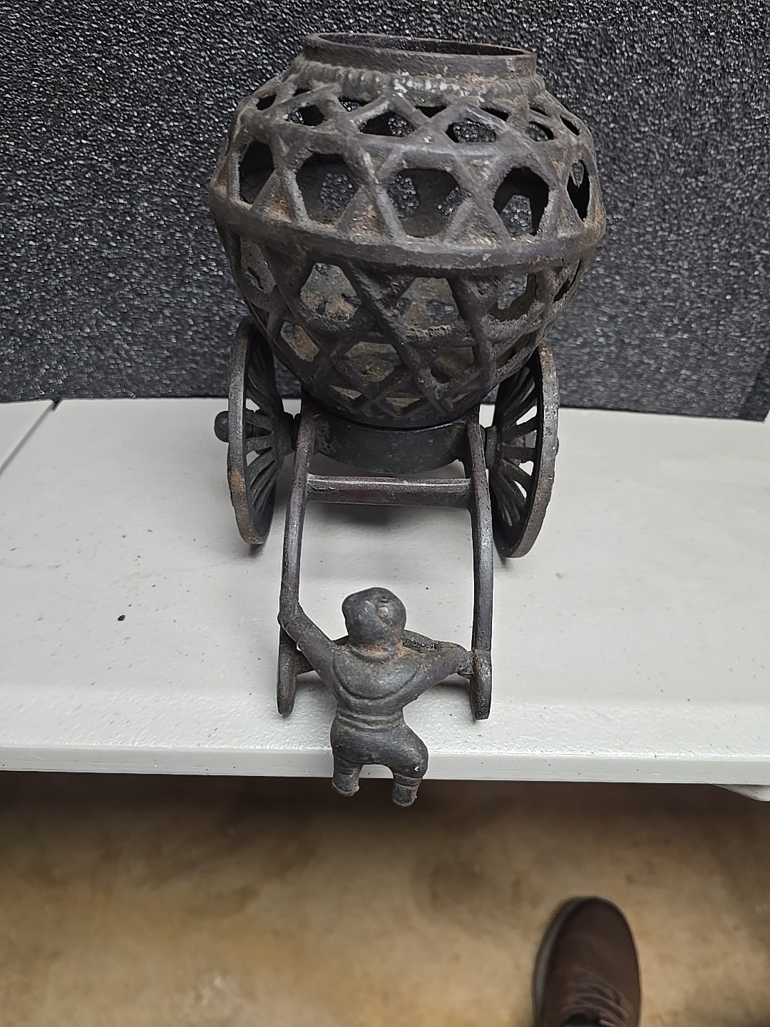Picture 9 of 12
