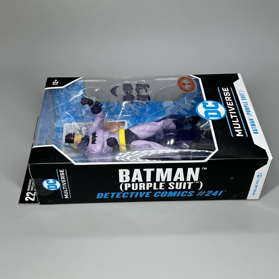McFarlane DC Multiverse 蝙蝠侠紫色套装红色白金版 7"可动人偶 — 第 4/4 张图片
