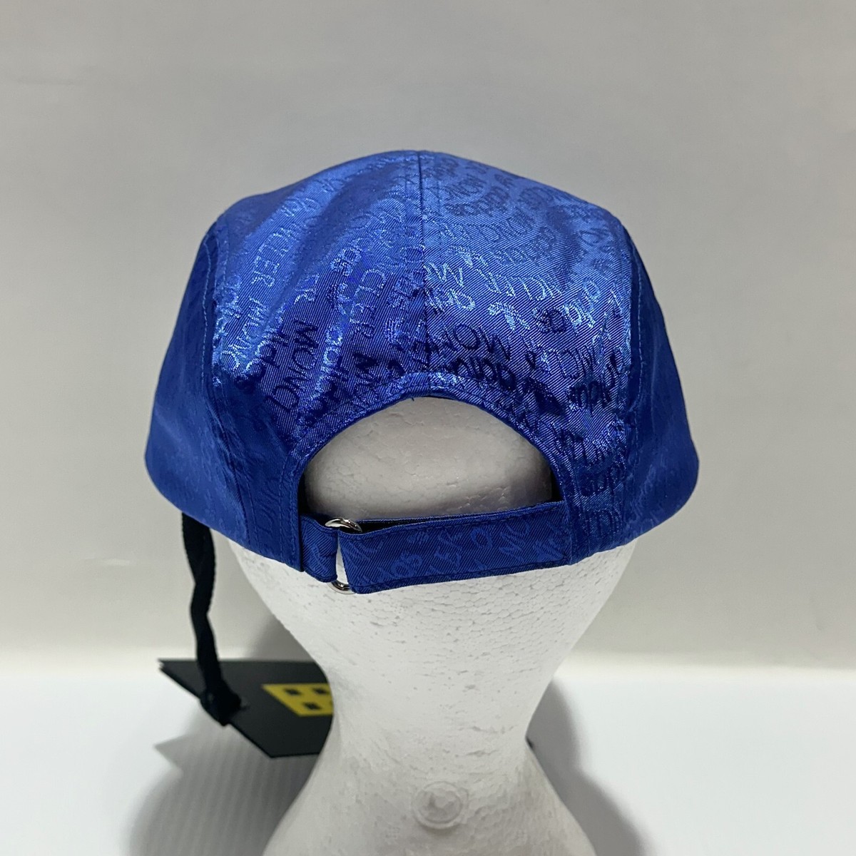 MONCLER ニット帽 青 C1D0-00-257 MONCLER ニット帽 青 C1D0-00-257