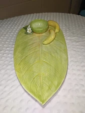 Rare Banana Leaf Serving Tray by THE MANE LION, handmade & painted in Italy 