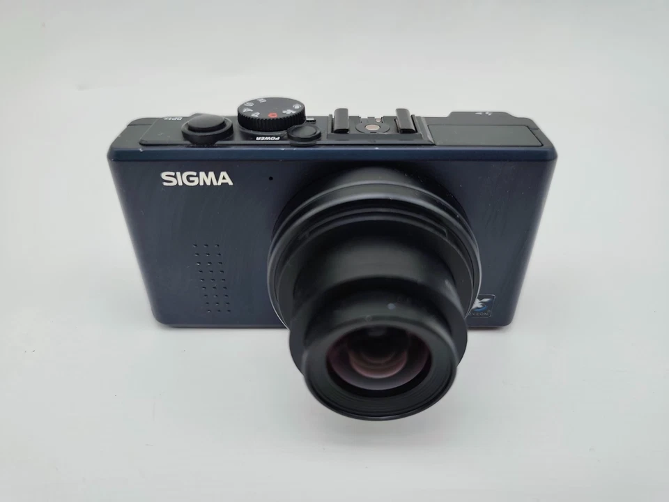 Sigma DP1S Digitalkamera - Defekt - Bastler - Funktioniert nicht - Bild 2 von 4