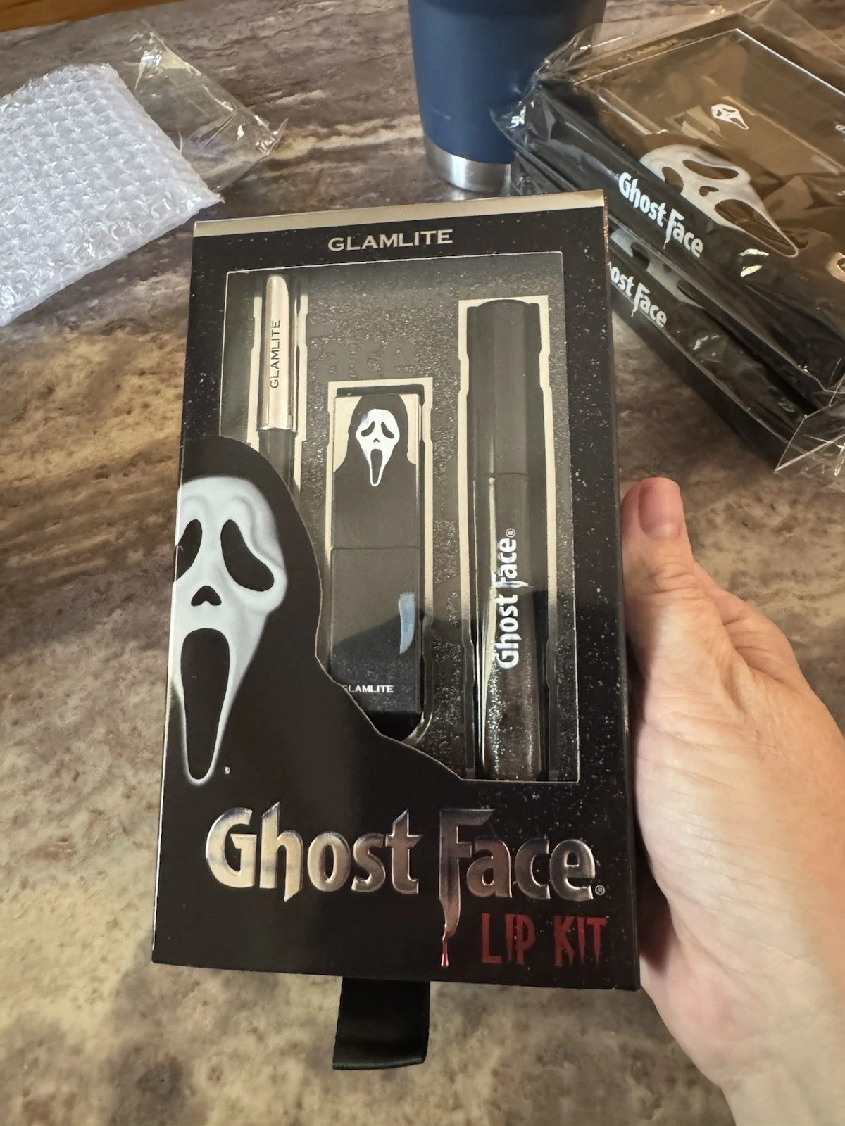 NEW Glamlite Ghost Face Lip Kit Trio! RARE! HTF! Limited Ed! HORROR HALLOWEEN
Opens in a new window