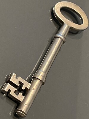 1800s French wrought iron solid barrel door key RARE COND! 083024bB@ZIA