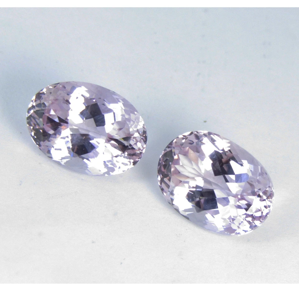 15.46Cts Amazing Natural Pink Color Kunzite 14x10mm Oval Shape Matching Pair - Image 4 of 4