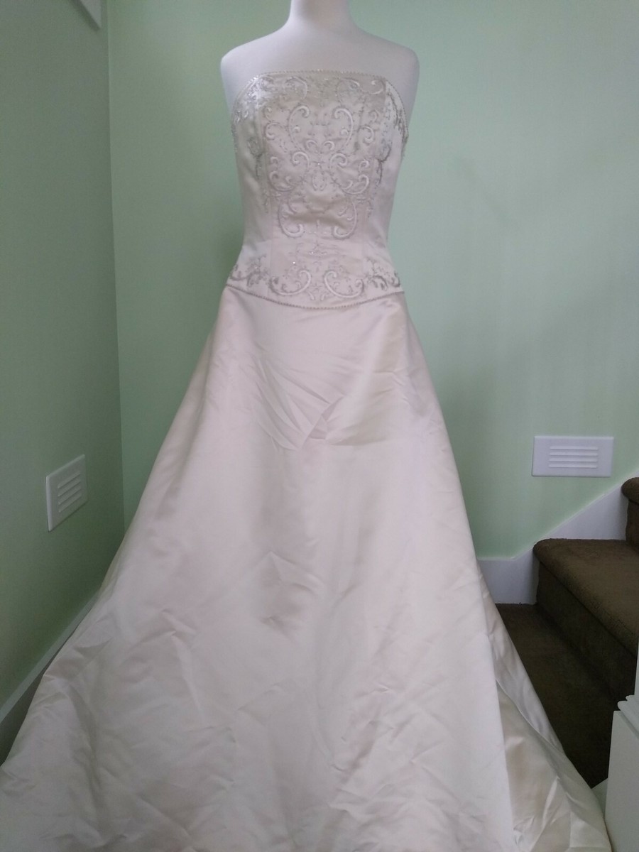 Davids Bridal Wedding Dress T8589 Light Gold Sz 12 EUC Davids Bridal Wedding Dress T8589 Light Gold Sz 12 EUC