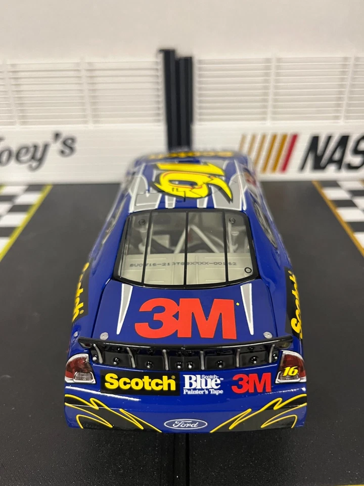 A81-2007 Greg Biffle #16 3M Scotch Blue Tape 2007 fusion edição limitada - Imagem 3 de 4