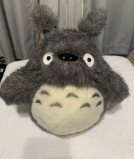Juguete de peluche Studio Ghibli My Neighbor Totoro 10 pulgadas gris oscuro JAPÓN flecha solar