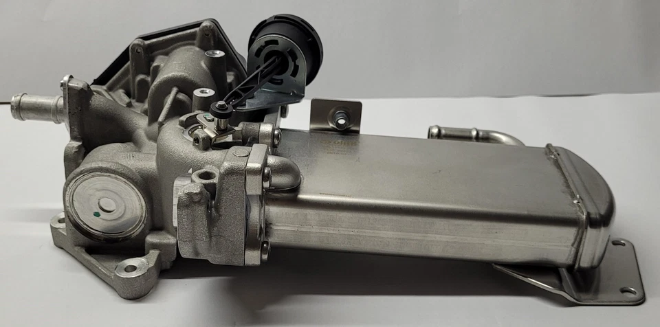 03L131512CD / VIKA / VÁLVULA EGR Y ENFRIADOR / AUDI A4-A6-Q5 2.0 TDI CJCB-CMGB-CGLC Foto 3 de 4