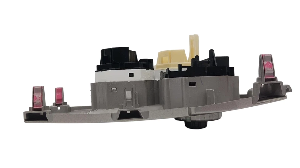 Toyota Yaris 2009-2012 control de calefacción con CA y descongelación trasera OEM Foto 4 de 4