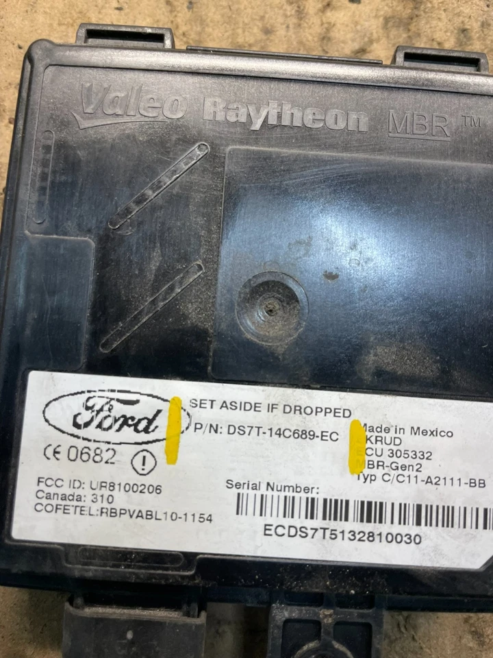 2013 to 2016 Lincoln MKZ Left Driver Side Radar Blind Spot Module OEM T2408 DG - Image 4 of 4