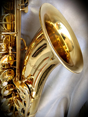 PRELUDE (Conn-Selmer) TS711 Tenor Sax w/Protec MAX Case & Runyon 88 Slimline Mpc