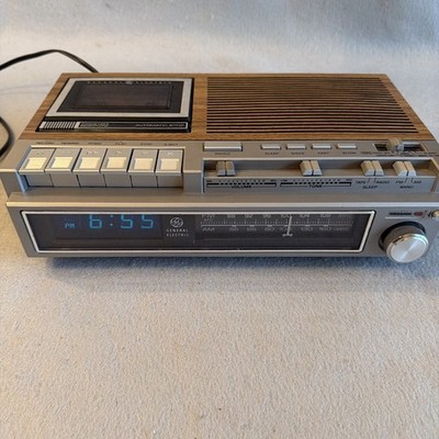 Vintage GE General Electric 7-4975B AM/FM/Cassette Tape Clock Radio Recorder MCM