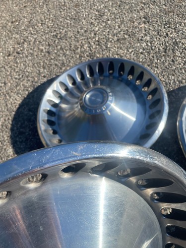 1970 to 1972 Plymouth Barracuda Satellite 14 inch hubcaps wheel covers nice - Picture 10 of 24
