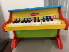 Melissa  Doug Learn To Play Piano Wooden 25 Keys Toddler Instrument 13 10 12.5"