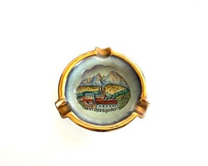 Vintage German Ashtray “Munchen” Frauenkirche und Rathaus Rep . Edwin Suoboda