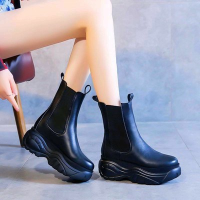 flat platform ankle boots