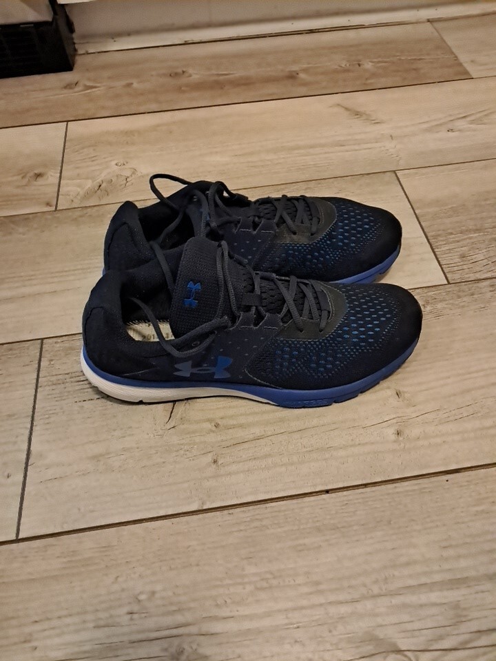 SAOLA Scarpe da corsa Under Armour Charged da uomo taglia 13 blu con logo UA 4501445706
