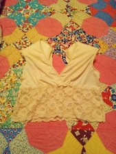 VINTAGE 1970s HENSON KICKERNICK BEIGE CROPPED CAMISOLE/BRALETTE Size Large 36 