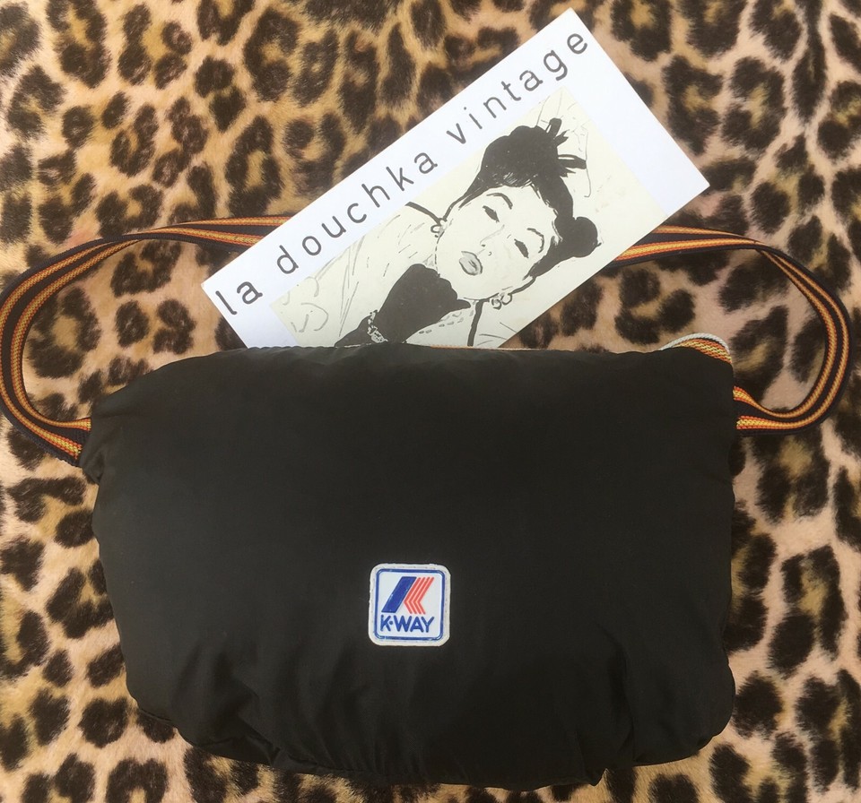 KWAY FRENCH 1980s MEN HOODED FULL ZIP RAIN JACKETBLACKPERFECT