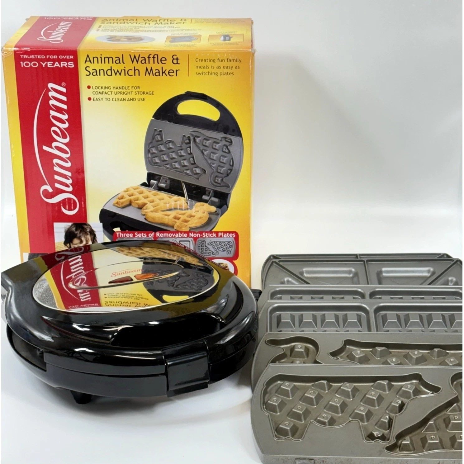 Sunbeam Animal Waffle Sandwich Maker 3864 w/ 3 Removable Plate Sets Cow Duck