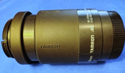 Objektive für analoge Minoltas: AF Zoom 35-105mm, AF Zoom 80-200, Blitz 3200i