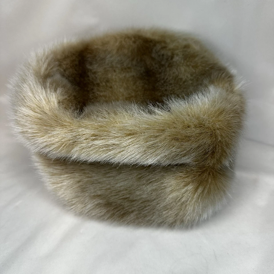 Vintage Faux Fur Hat Pill Box Tall Tan Mcm Mod 50s 60s Old Money Winter Hat MCM - Image 4 of 4