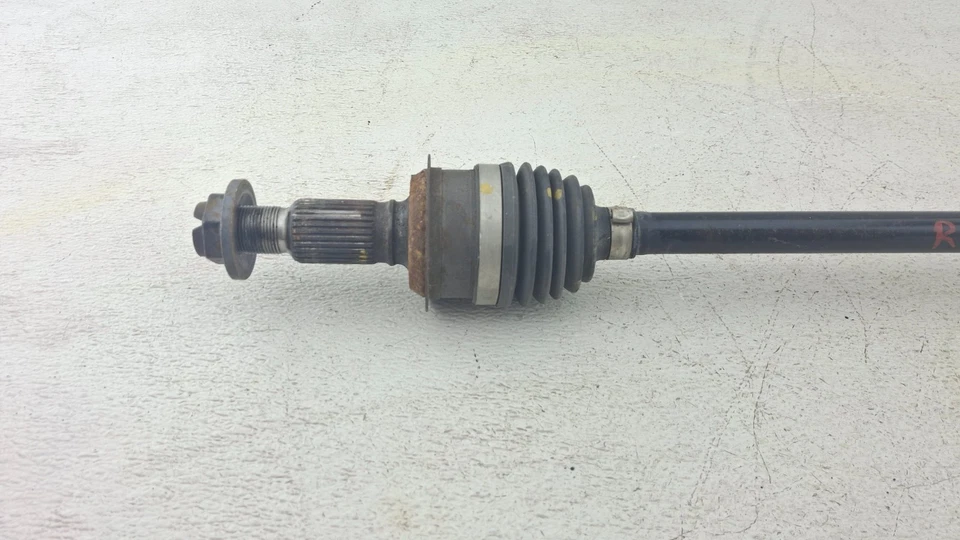 Chevrolet Equinox 2018-2024 AWD eje trasero izquierdo CV medio eje OEM Foto 4 de 4