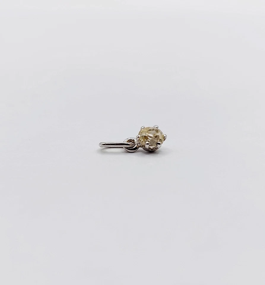 Petit pendentif antique or blanc 18k diamant taille ancienne 0,18 carat (1920) - Photo 4/4