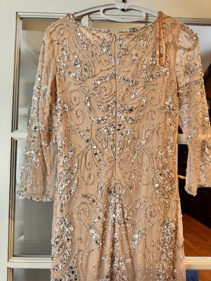 Vestido feminino Pizarro noites light pêssego/taupe sequenciado - Imagem 2 de 4