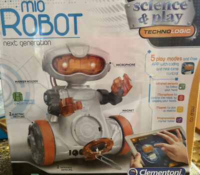 Clementoni Mio The Robot, Play Modes with infrared sensors to