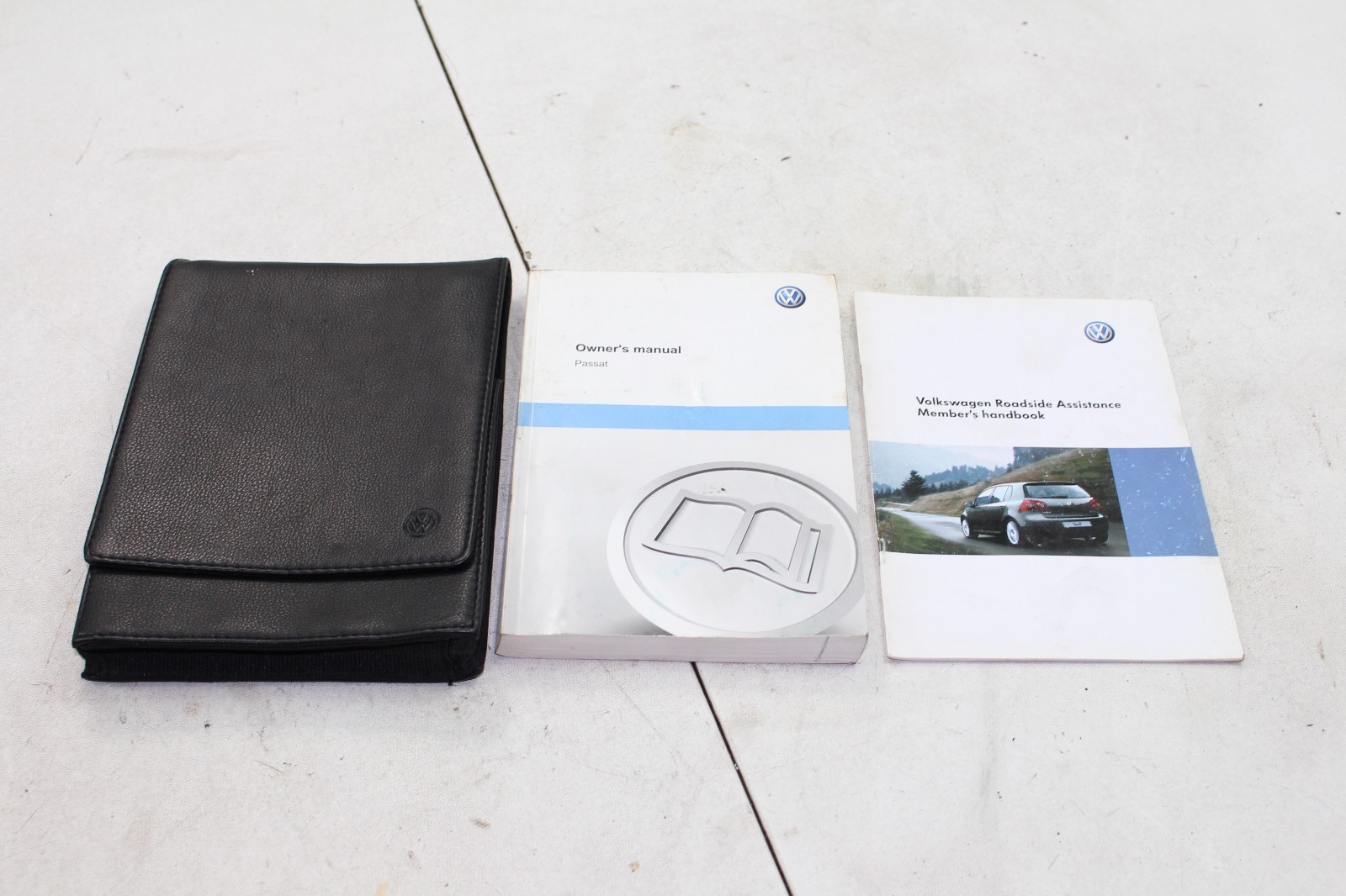 VW PASSAT B7 2011 OWNERS MANUAL HANDBOOK ( in english )